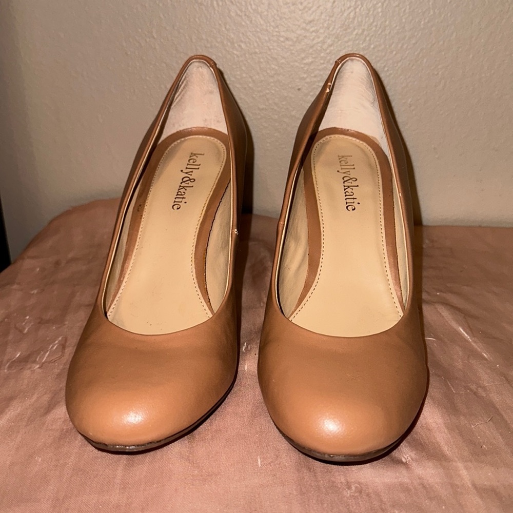 Nude 8.5 Kelly & Katie Pumps
